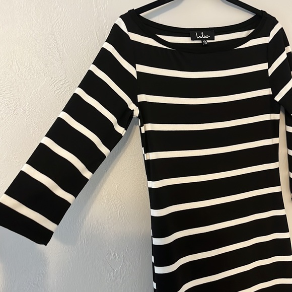 Lulu’s Chic Striped Dress - Picture 4 of 8